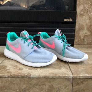 New Nike Roshe One “South Beach”